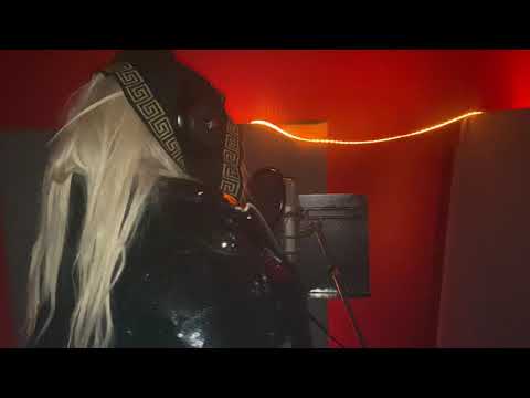 Swiss OG & Jeff McCulloch Coaching Tropixx In The Booth To Sing Hook Swiss Came Up With