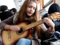 Девочка очень красиво поёт и играет на гитаре Piarov2012 