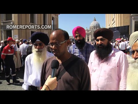 Un grupo de indios sijes acuden a la canonización de Madre Teresa de Calcuta