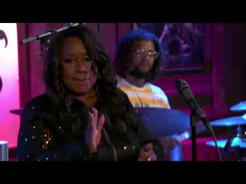 Denise King - Besame Mucho