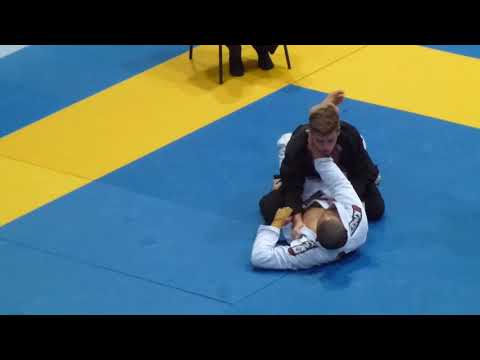 Dominique Bell vs River Dillon - FINAL - IBJJF European Open 2017 - Brown Adult - Heavy