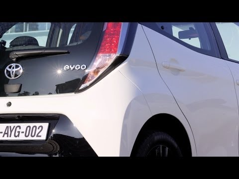 (ENG) Toyota Aygo - First Test Drive and Review
