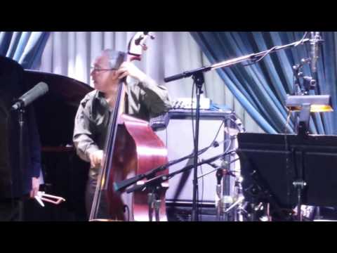 Eddie Gomez Solo w Steve Gadd Chick Corea 11-06-2016