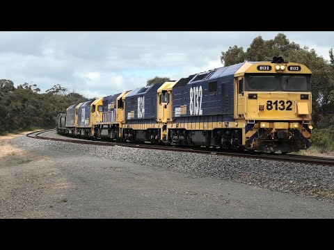 NR113-AN1-G537 on 3XM4 is looped to cross 8132-34-8231-BL30-31 on 3GK6 at Pyrenees Loop.   04-11-20