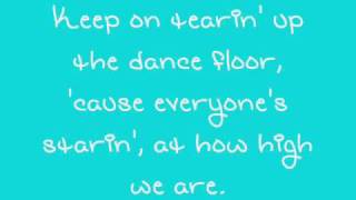 Nickasaur - Queen Bee lyrics