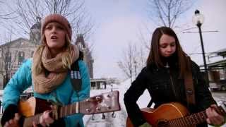 Andréanne A. Malette chante « Mes habitudes » au Marché Maisonneuve