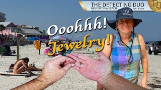 Finding Priceless Jewelry at A Florida Beach | The Detecting Duo