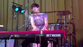 Megan Washington - Belly of the Whale - 18/09/2010