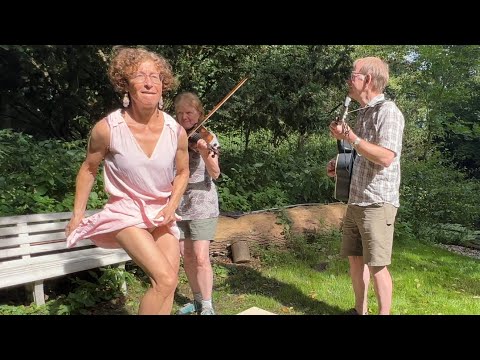 Norwegian Buckdance - Miss Moonshine & Feleboga by the pond - Banjoree, Germany 2024