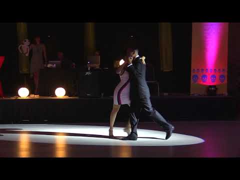  Alejandra Orozco  and  Luciano Brigante  are  dancing  to  the  tango  "  Tinta Verde  "  by  Carlos di Sarli  at  Tango Maya Festival  in  2017