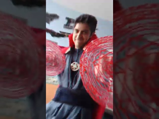 Vídeo relacionado con HUAWELL Disfraz de Dr Cosplay de 2 piezas Collar extraño Ojo de Agamotto Disfraz de piedra colgante brilla en la oscuridad