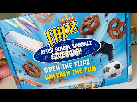 Flipz! #flipz #flipzpretzels #chocolate #snacks #afterschoolsnack #afterschoolspecialz #shorts