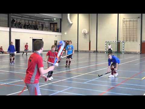 HCP JC1 - KZ JC2 6 februari 2011 zaal hockey Hockey Club Pijnacker - Klein Zwitserland