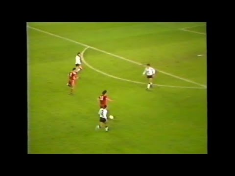 Jan Molby goals v Manchester United 1985/86 + "new" Radio 2 commentary