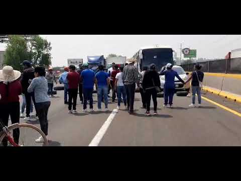 Pobladores de Coronango, Xoxtla y Tlaltenango bloquean la autopista México-Puebla, en ambos sentidos