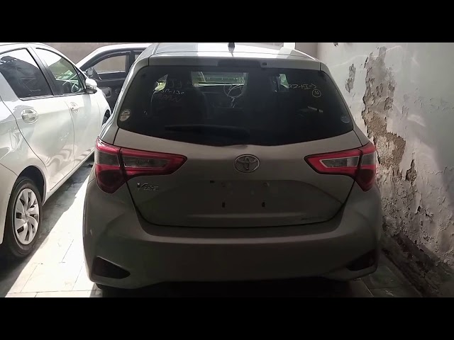 Toyota Vitz F 1.0 2017 Toyota Vitz F 1.0 2017 Video