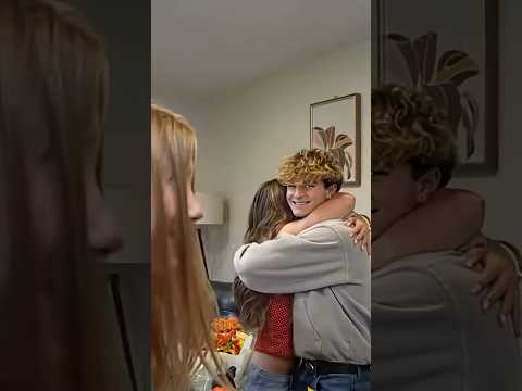 Her reaction and the hug!🥹🥹🥹 #music #cute #ria