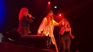 Possessionless by Delta Goodrem at Supercars in Newcastle