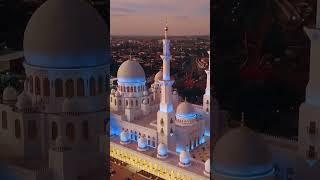 Download lagu Penampakan dari Udara Megahnya Masjid Raya Sheikh Zayed di Solo mp3