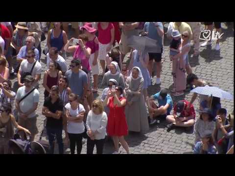 Angelus 2.7.2017. -  Ljubav oca, nježnost majke, blago prijateljstvo ne može biti ispred Krista