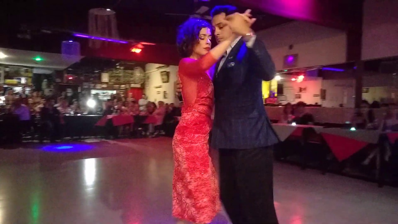 Laura D'Anna & Sebastian Acosta  en Si Sos Brujo Milonga (2/2) Tango No Me Extraña - Laurenz