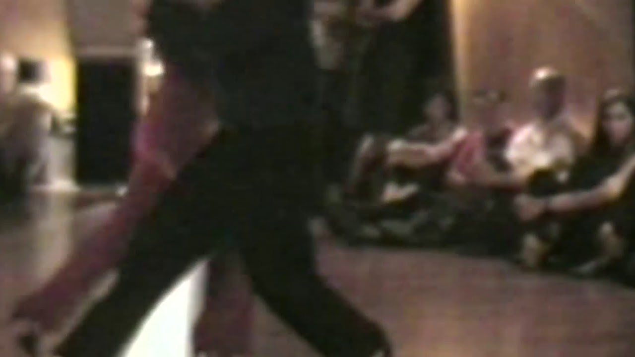 Gustavo Rosas. Tango Vida Mia Impro con Paula Rubin.Tango Bar Abril 2002 Bruselas.Bélgica.