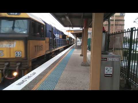 30/11/21 CA79 passing Emu Plains