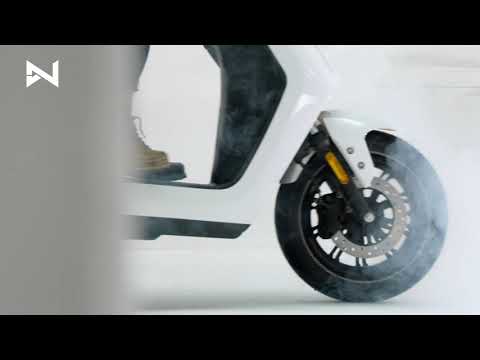 Inoa Sli5  Elektroroller mit tragbarem Doppelakkusystem