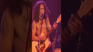 Download lagu ' Kaka Sepertinya Malu...' !! 😎✌ #selalubegitu #slank #kakaslank  #slankers #MusikIndonesia #shorts mp3