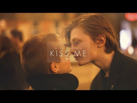 Mike Sponza Ft. Ian Siegal - Kiss me