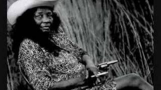 Jessie Mae Hemphill - Loving In The Moonlight