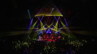 Umphrey&#39;s McGee: &quot;Comma Later&quot; 12/31/18 (Time Lapse)