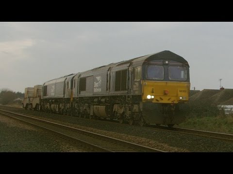 Prestatyn 27.1.2017 - DRS 66302 & 66429 on Valley flasks - Class 66