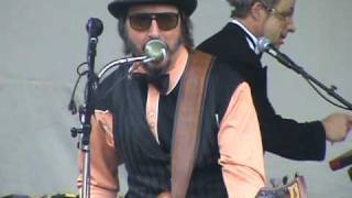 Les Claypool playing D's Diner at Hookahville 31