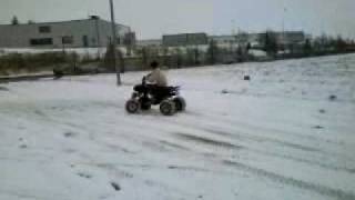 preview picture of video 'quad sur neige'