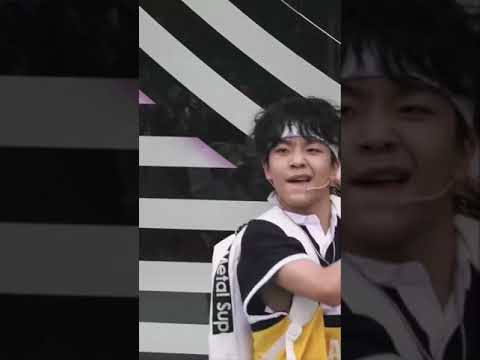 BOY STORY BUSKING in TianJin - Too Busy (Xinlong Fancam 1)