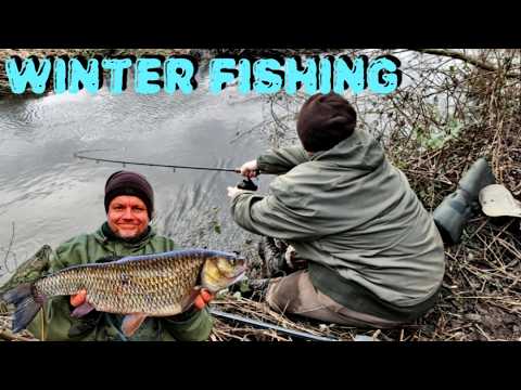 Small River fishing Winter Winds (Video 277)