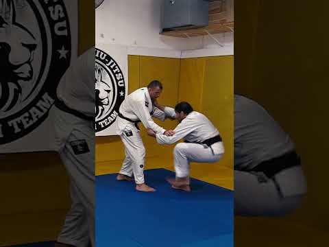 Pulling guard defense. How to counter Guard Pull. Sila partera. Sambo academy #Shorts