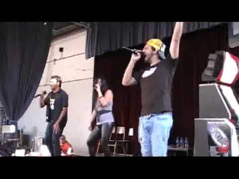 Break Out-Ricardo Cruz, Eduardo Costa y Veronica Skuld