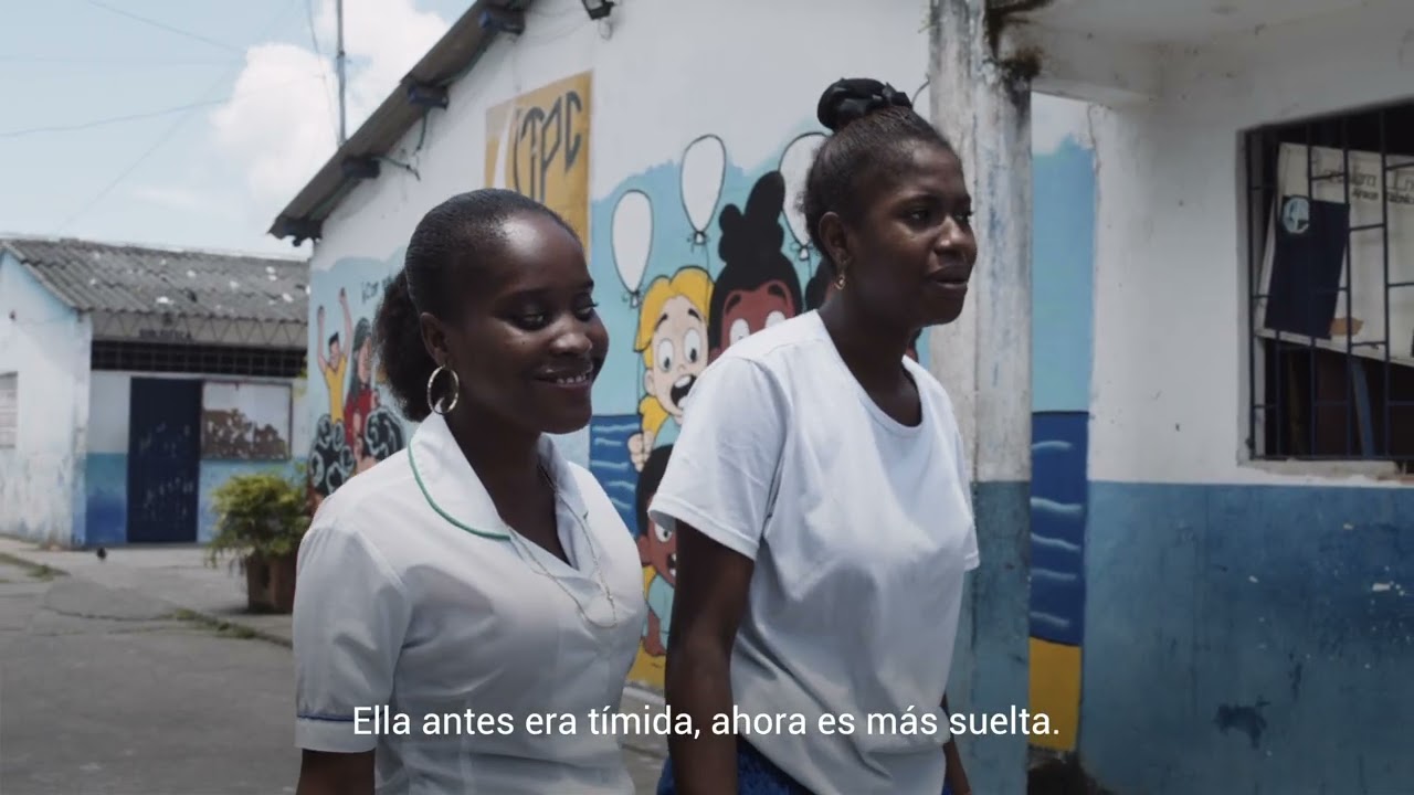 Beatriz no ve el mundo con los ojos, sino con el oído, el olfato, el tacto, el gusto y el corazón.