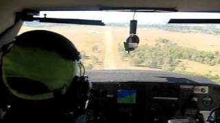 preview picture of video 'Mark Westcott flying to Yeppoon - Landing at Yeppoon'