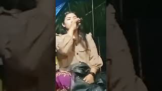 Download lagu Emil Puspita.. Rabab DJ Pasisia mp3 Download lagu Emil Puspita.. Rabab DJ Pasisia mp3