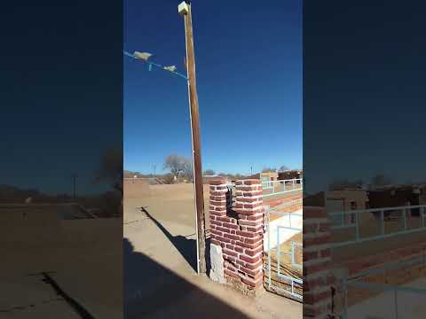 Caminando por las calles de pumahuasi en Jujuy, Argentina