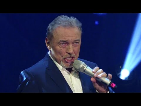 Karel Gott - Jdi za štěstím/Má první láska se dnes vdává (live, 2016)