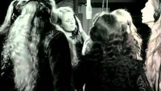 Kelly Family - I can't help myself (video clip original)