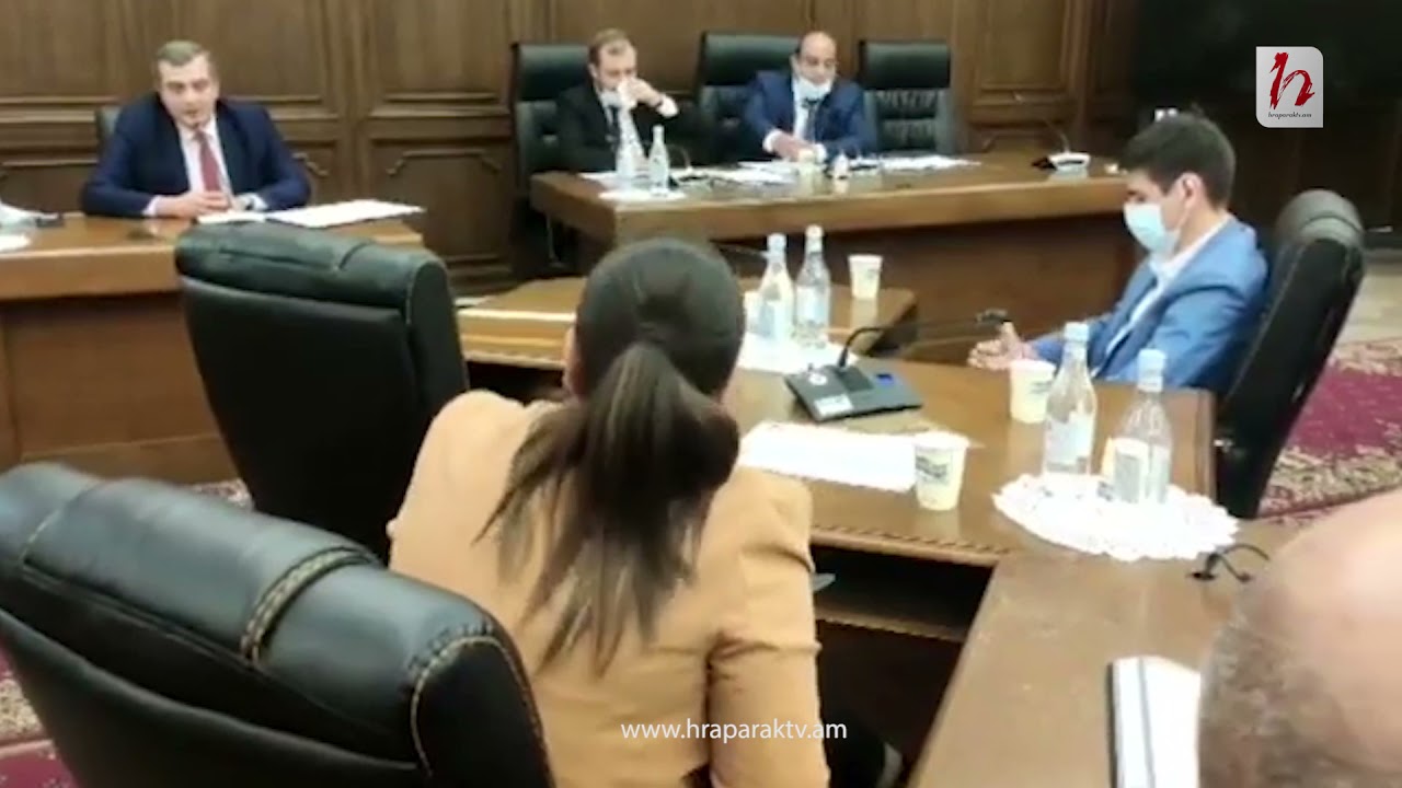 Երեւանի նախկին քաղաքապետը հարցեր է ուղղում գործող փոխքաղաքապետին