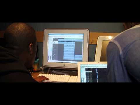 Ears, Slix, Flamin, A.L & Mamie Lolo - Microphone