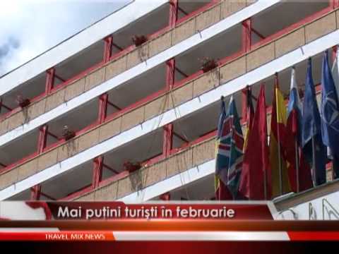 Mai putini turisti in februarie