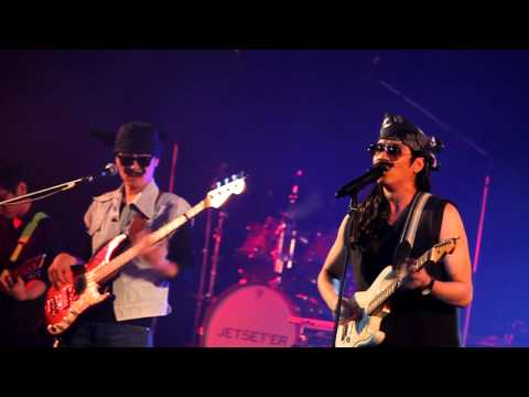 บัวลอย Jetset'er  @ lip-jet-pod 13.07.12