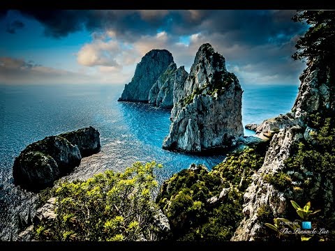 Beautiful Isle of CAPRI Italy WALK! ~ POV Ocean, Shops, Cafe's, Historic Buildings